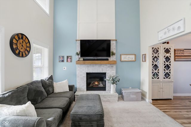 990 Youngs Creek Drive, Franklin, IN 46131