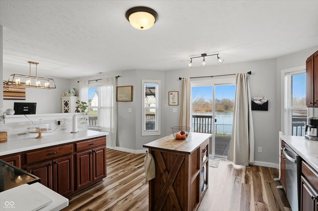 990 Youngs Creek Drive, Franklin, IN 46131