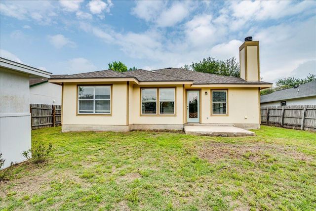 201 Elmer CV, Kyle, TX 78640