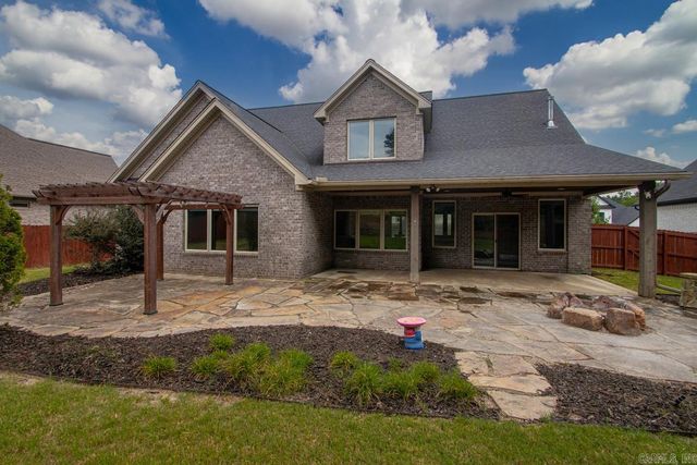 7725 S Shoreline Boulevard, Benton, AR 72019