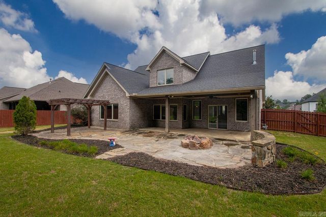 7725 S Shoreline Boulevard, Benton, AR 72019