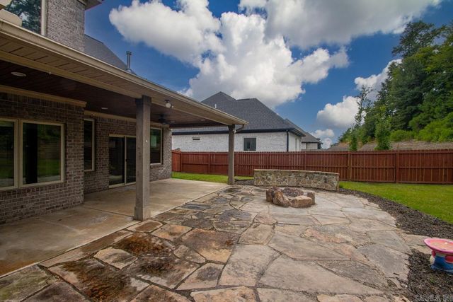 7725 S Shoreline Boulevard, Benton, AR 72019