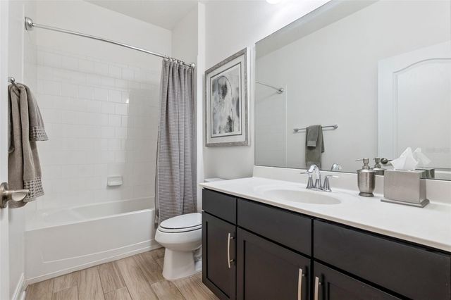 228 VERDE WAY, Debary, FL 32713