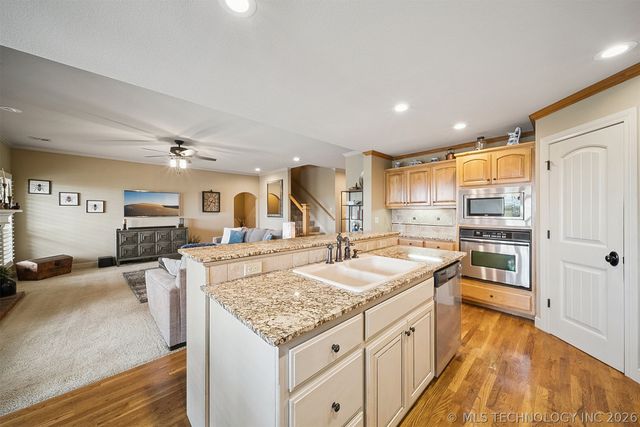 9128 E 120th Street S, Bixby, OK 74008