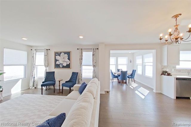 333 Saddleback Court, White Lake, MI 48386