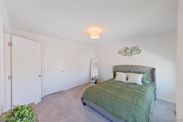 333 Saddleback Court, White Lake, MI 48386