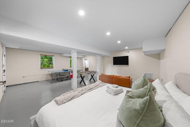 4372 Boogertown Road, Sevierville, TN 37876