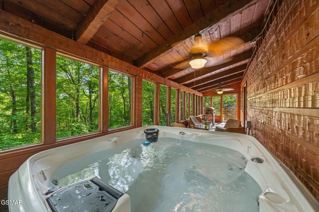4372 Boogertown Road, Sevierville, TN 37876
