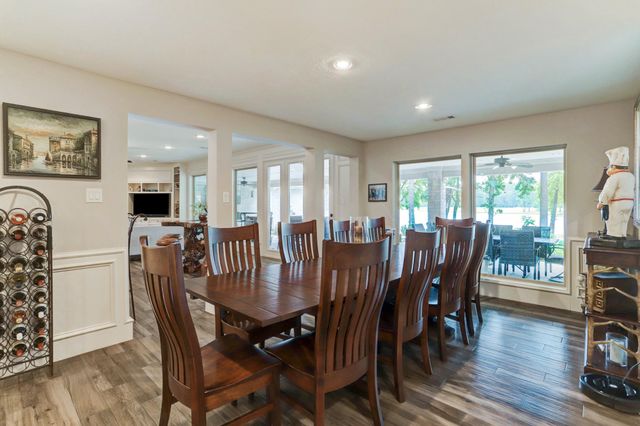 14 Shorelake Drive, Kingwood, TX 77339