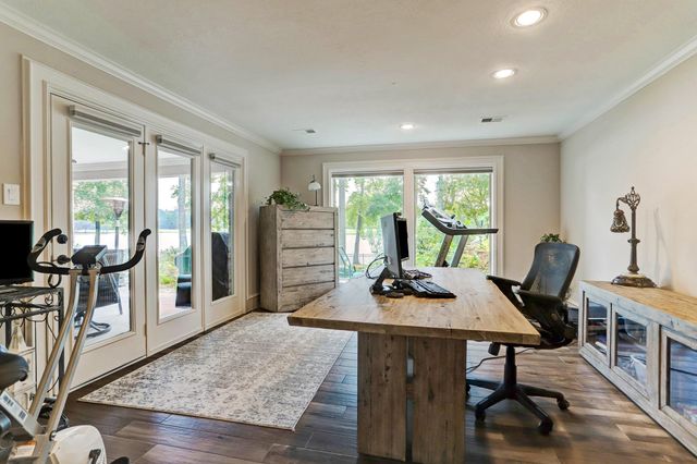 14 Shorelake Drive, Kingwood, TX 77339