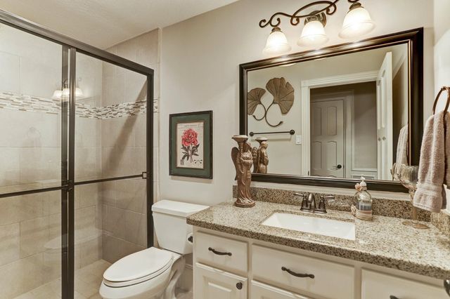 14 Shorelake Drive, Kingwood, TX 77339