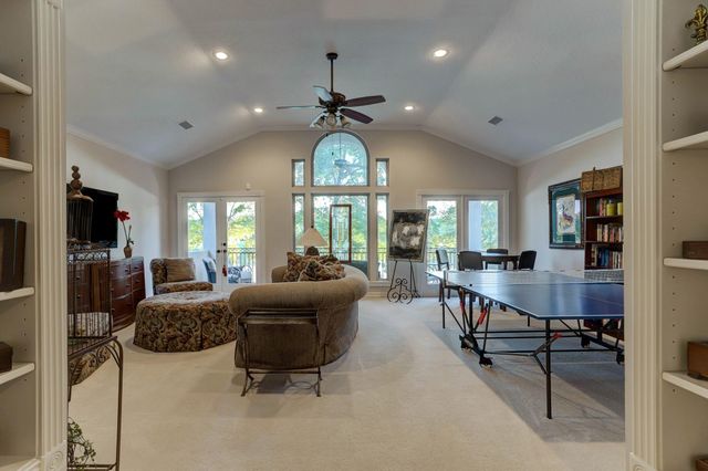 14 Shorelake Drive, Kingwood, TX 77339