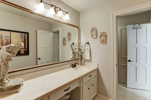 14 Shorelake Drive, Kingwood, TX 77339