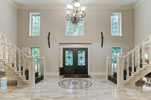 14 Shorelake Drive, Kingwood, TX 77339