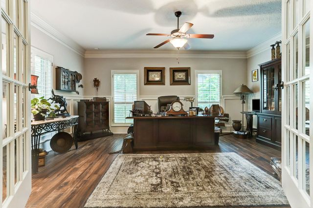 14 Shorelake Drive, Kingwood, TX 77339