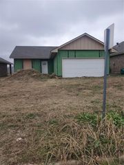 8506 NE 34TH Place, Oklahoma City, OK 73084