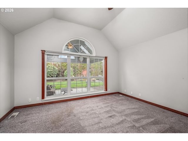 1424 WIMBLEDON Pl, Springfield, OR 97477