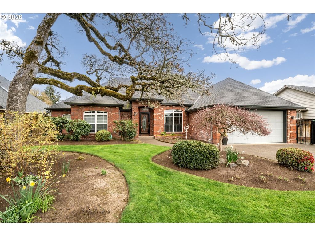 1424 WIMBLEDON Pl, Springfield, OR 97477