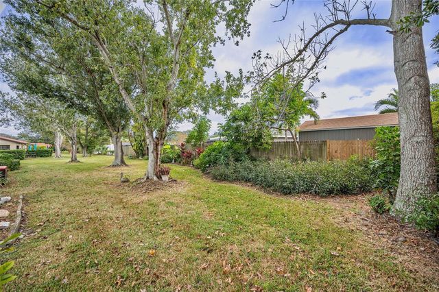 11511 113TH STREET 35E, Largo, FL 33778