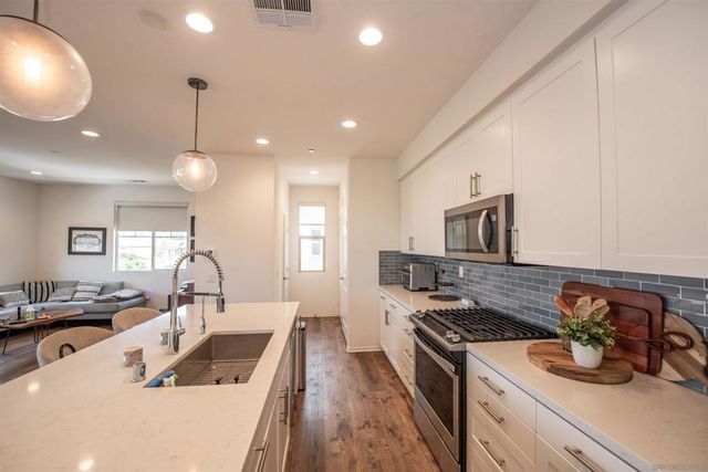 1164 Via Lucero, Oceanside, CA 92056