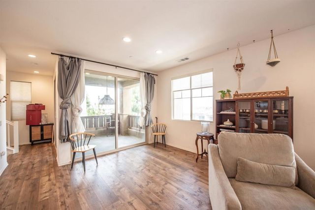 1164 Via Lucero, Oceanside, CA 92056