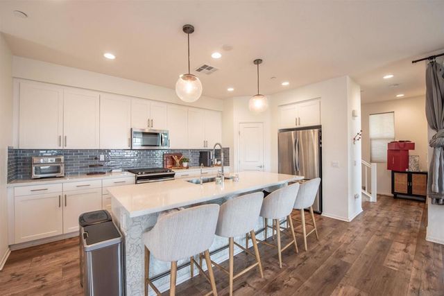 1164 Via Lucero, Oceanside, CA 92056