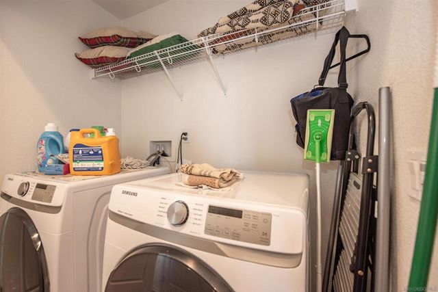 1164 Via Lucero, Oceanside, CA 92056