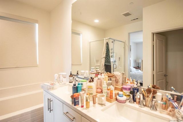 1164 Via Lucero, Oceanside, CA 92056