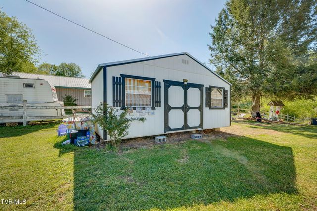 105 Samps Hollow Road, Elizabethton, TN 37643
