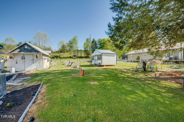 105 Samps Hollow Road, Elizabethton, TN 37643