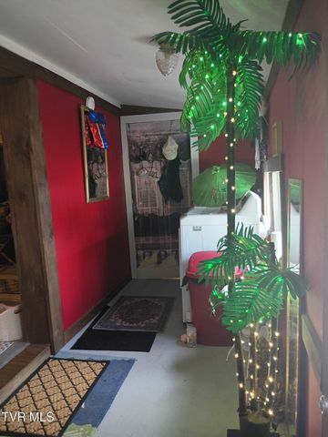 105 Samps Hollow Road, Elizabethton, TN 37643