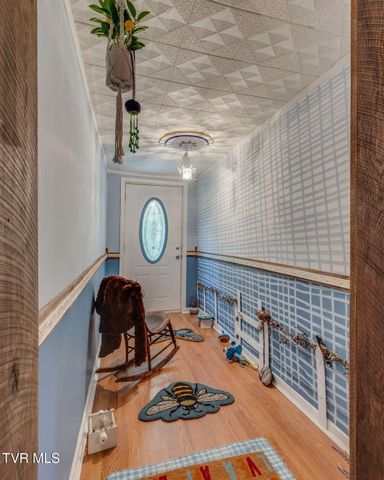 105 Samps Hollow Road, Elizabethton, TN 37643