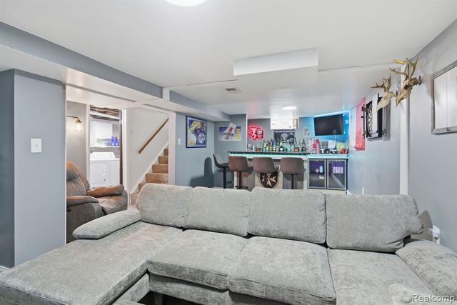 13683 Callender Street, Southgate, MI 48195