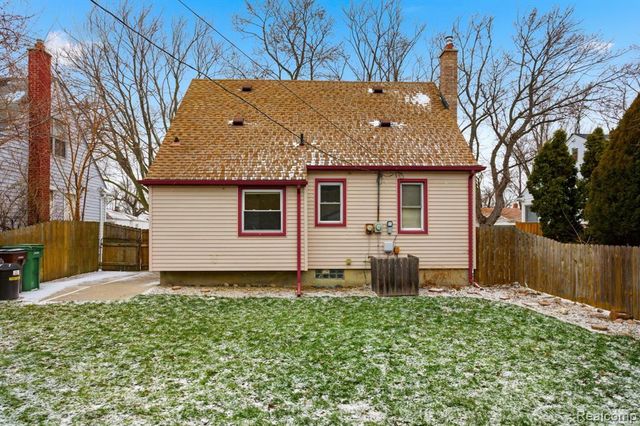 13683 Callender Street, Southgate, MI 48195