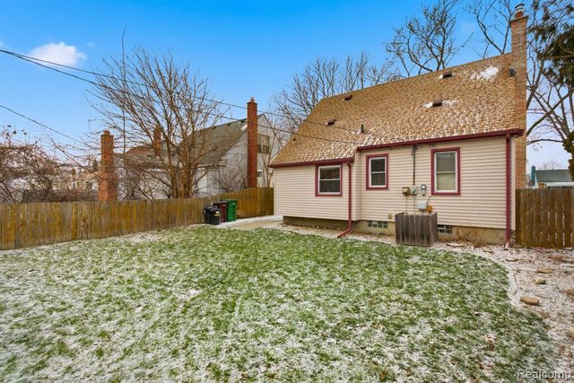 13683 Callender Street, Southgate, MI 48195