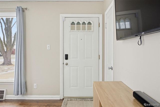 13683 Callender Street, Southgate, MI 48195