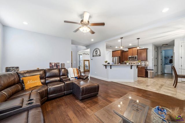 103 Charlotte Drive, Bonaire, GA 31005