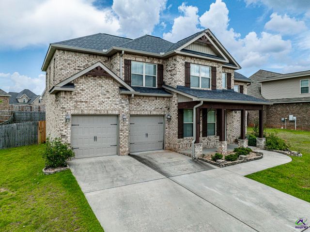 103 Charlotte Drive, Bonaire, GA 31005