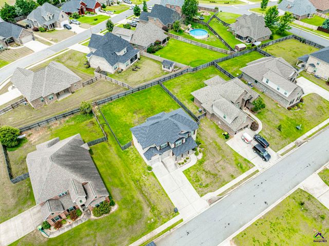 103 Charlotte Drive, Bonaire, GA 31005