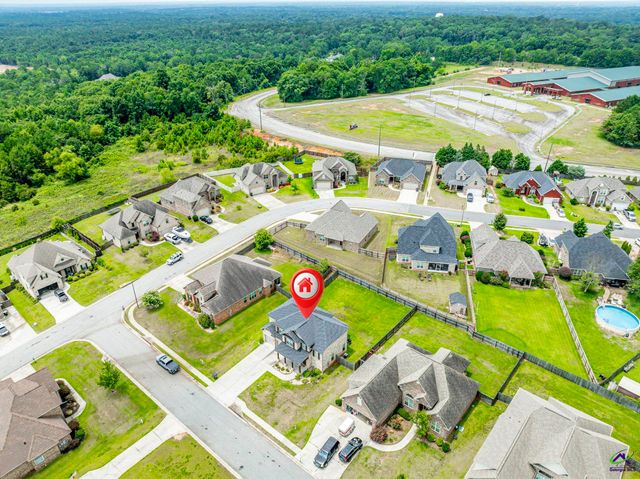 103 Charlotte Drive, Bonaire, GA 31005