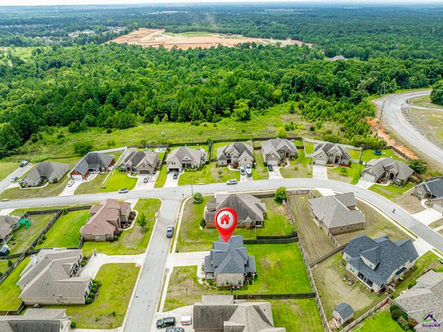 103 Charlotte Drive, Bonaire, GA 31005