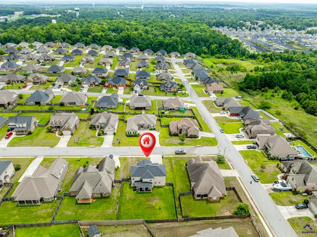 103 Charlotte Drive, Bonaire, GA 31005