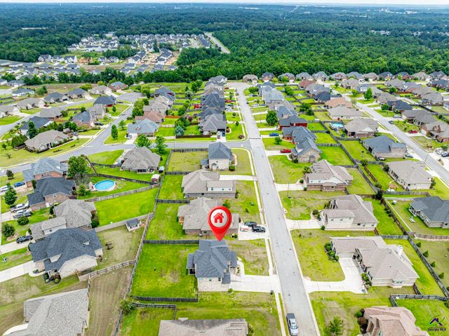 103 Charlotte Drive, Bonaire, GA 31005
