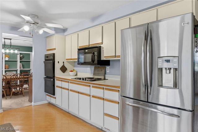 8678 Apple Hill Road, Chagrin Falls, OH 44023