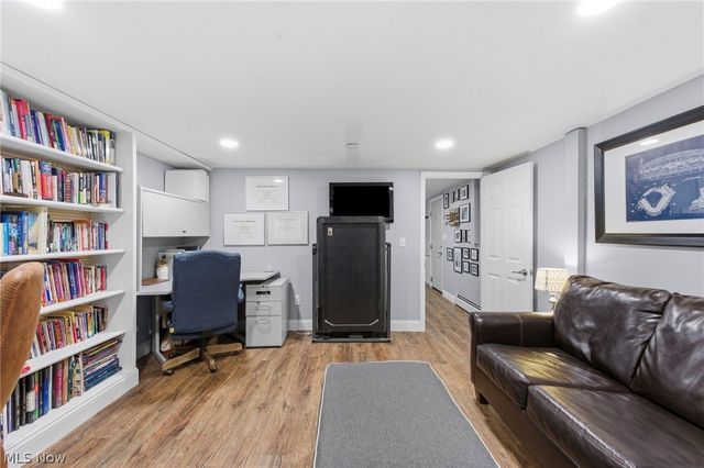 8678 Apple Hill Road, Chagrin Falls, OH 44023