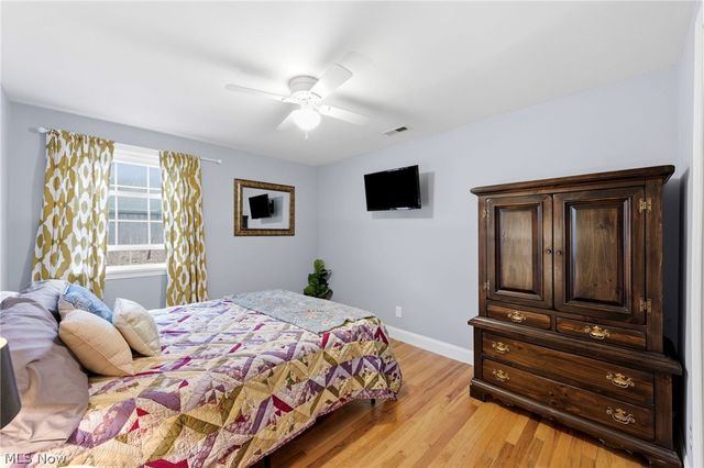 8678 Apple Hill Road, Chagrin Falls, OH 44023