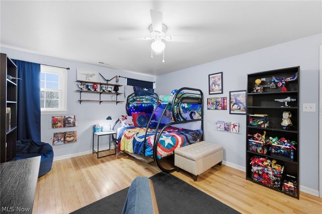 8678 Apple Hill Road, Chagrin Falls, OH 44023