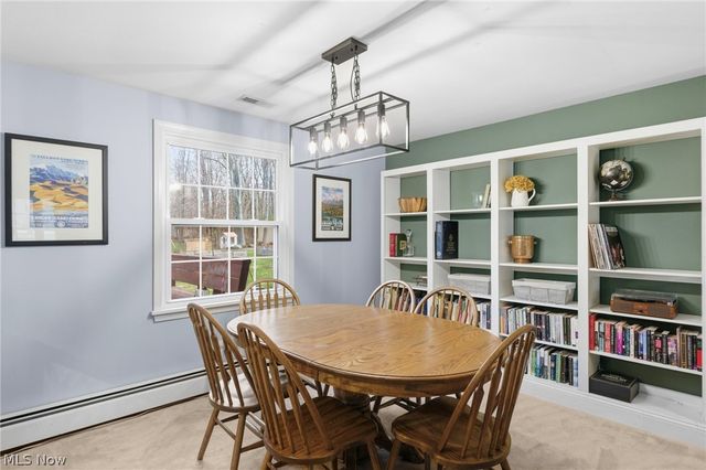 8678 Apple Hill Road, Chagrin Falls, OH 44023