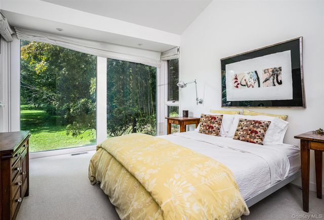 12 Haights Cross Road, Chappaqua, NY 10514