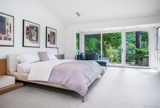 12 Haights Cross Road, Chappaqua, NY 10514